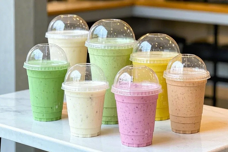 Những yếu tố nào ảnh hưởng đến thời gian phân hủy của ly uống lạnh PLA?